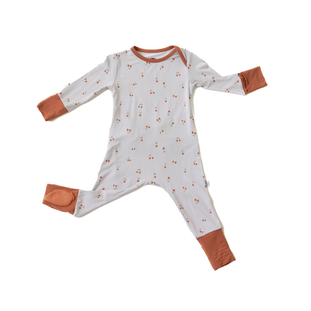Minimalistisches Design|
Komfortabel, stilvoll, praktisch – für einen entspannten Alltag und ein glückliches Baby.

